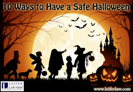 10 Ways to Have a Safe Halloween 10 Ways to Have a Safe Halloween